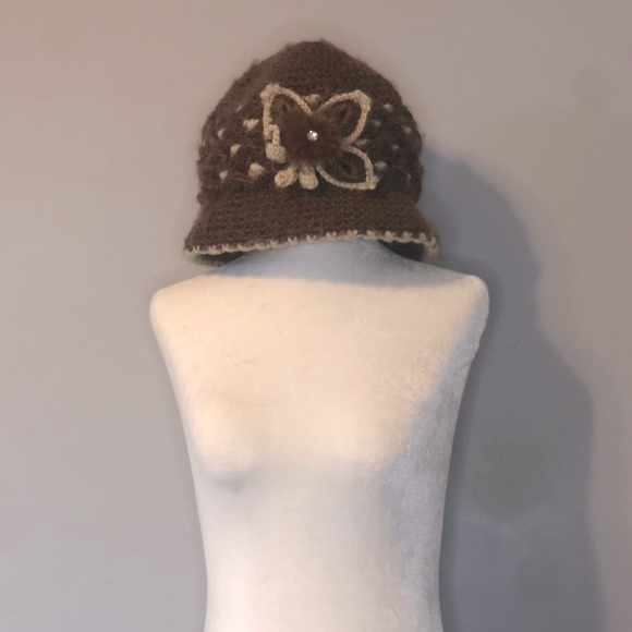 Vintage Knit Hat - Picture 2 of 3
